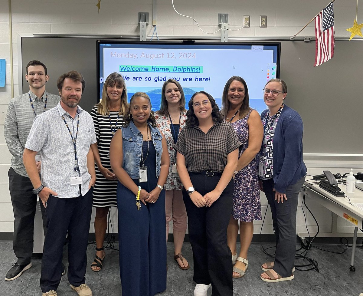 OceanLakesHS's tweet photo. All smiles from our New Teachers! We are excited to WELCOME Mr. Boyd, Mr. Gunter, Ms. Burch, Ms. Hampton, Ms. Estabrook, Ms. Kasmarek, Ms. Samuelson, &amp; Ms. Charlton to our Pod for 2024-2025! #OneTeamOneDream 🐬💛💙 https://t.co/6Qqdjeh256