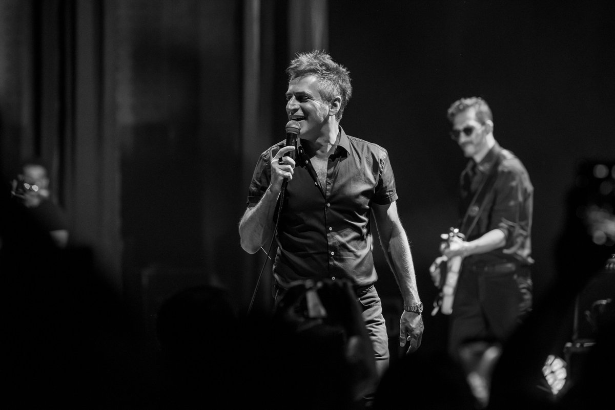 Ben gençliğimdeki kadar çalışkan ve inançlı biri değilim artık. Bu biraz beni üzüyor, hatta gençlik hayallerime ihanet etmiş gibi de hissediyorum biraz kendimi. Ama insan benim yaşımda olunca, yapacağı çoğu şeyi yapmış olduğunu hissediyor.