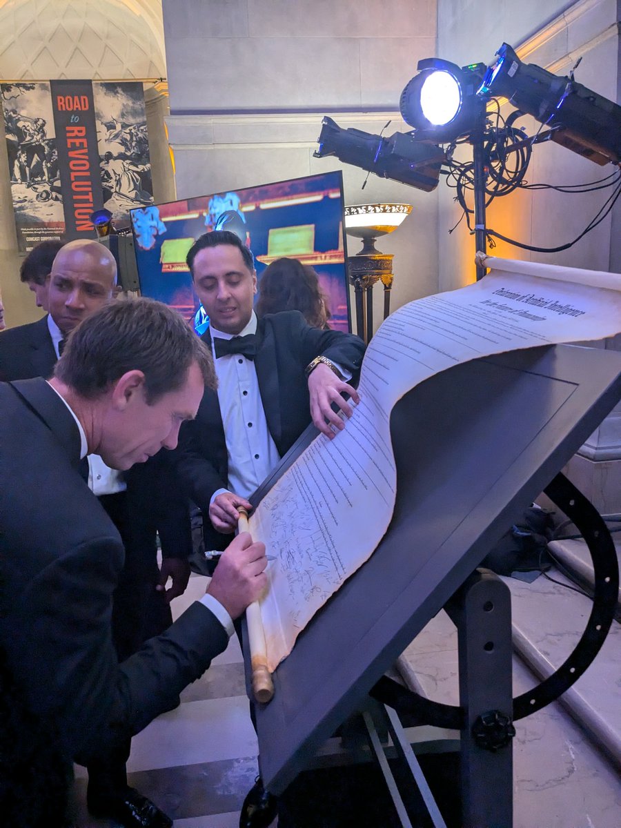 ben_haldeman's tweet photo. Signing the "Declaration of AI for the Future of Humanity" at the National Archives— in front of the Constitution and Dec. of Independence.
@goLifeShip includes the #declarationofAI in our space archives.
Epic gathering at the #futureofhumanitysummit in D.C.
#ahuraai #fohs https://t.co/HW9LThvjNc