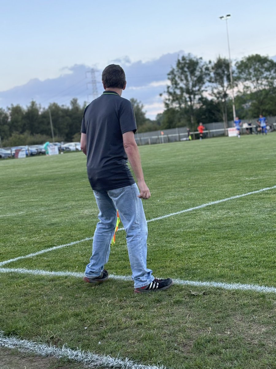 🕣 25 Abbey Hulton 1-0 Shawbury 

Lino forgets his kit for the night straight pub after looks like.

UTA