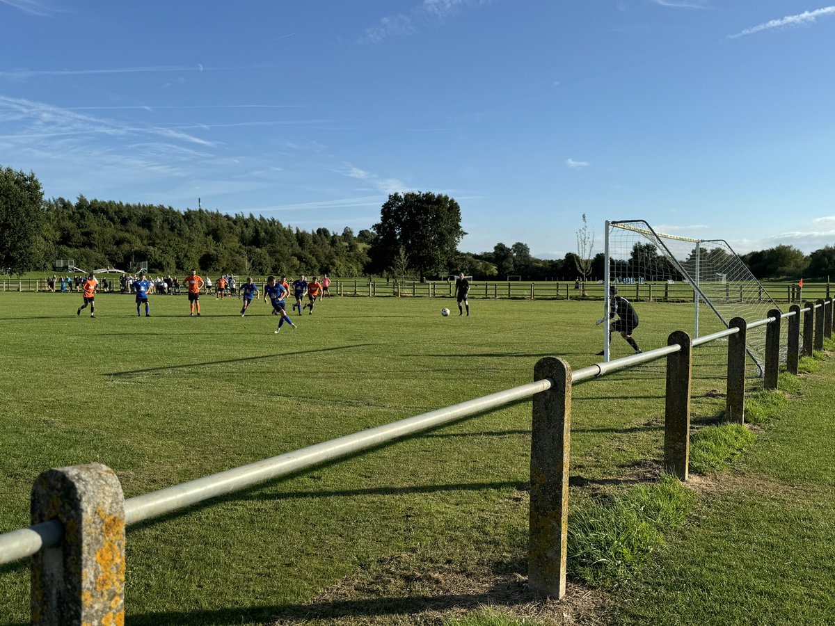 Kizzyetrance's tweet image. 📅 Monday 12th August 2024
⏰ KO: 18:33
🏆 @BarkstonAshFA Templenewsam Cup Semi Final
🏟️ The Ings, Wetherby Sports Association
💷 🆓
🚙 57 miles
@WetherbyAthFC 2
Kellingley @WelfareFc 9
Kells turned on the gas in 2nd half 
#groundhopping #Kizzyscornerpics #tangerines @couttsba