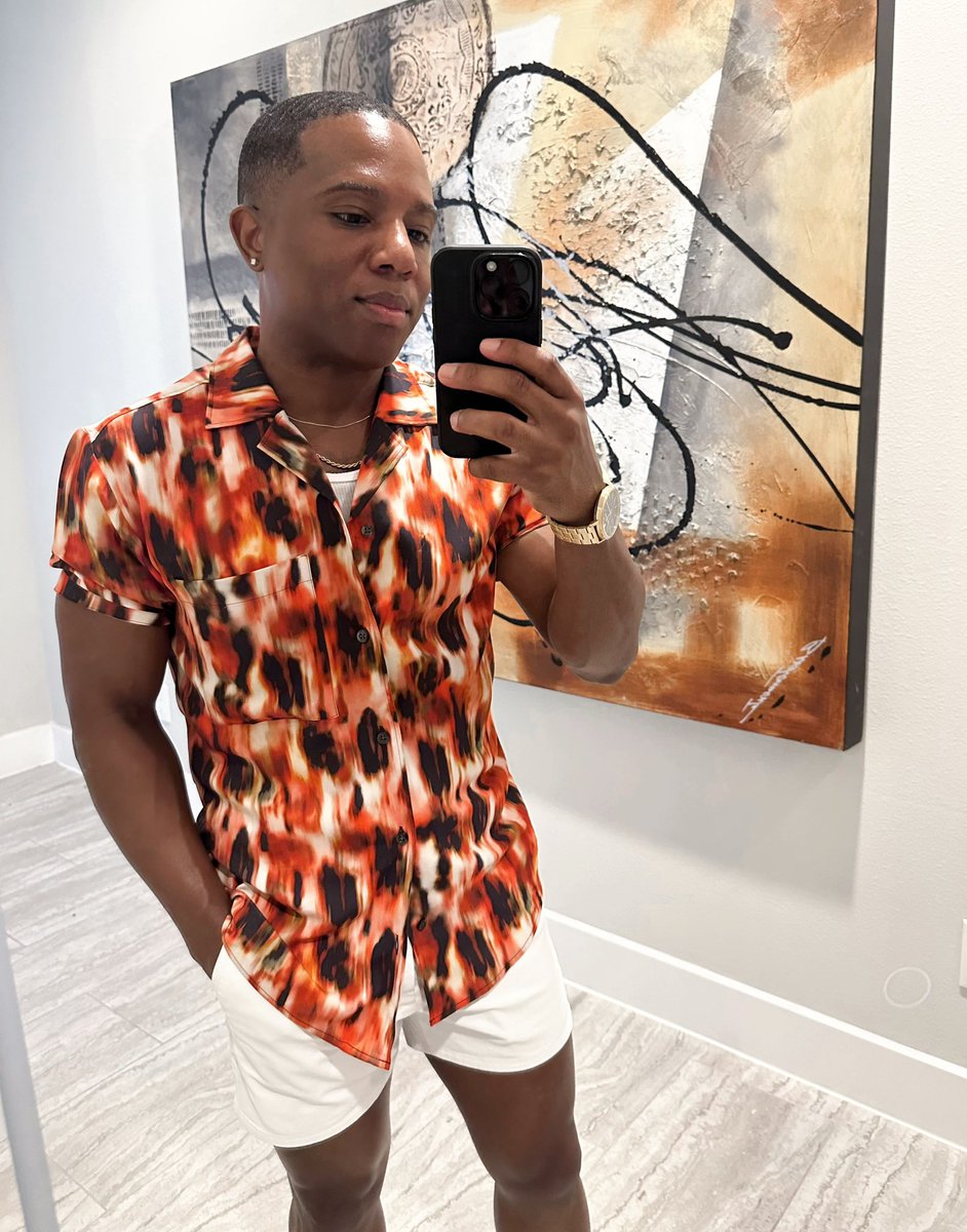 Embracing the summer spirit ☀️🎶