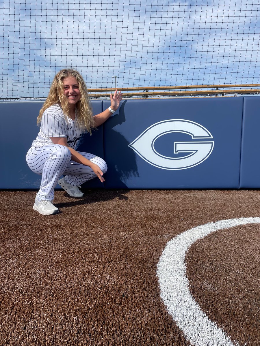 AvaLay2025's tweet image. I’m committed!! ✝️

@gclvsoftball @mcbrayer1mke @CoachBoyterGC @tayzharris 
@KSRenegades_BPF