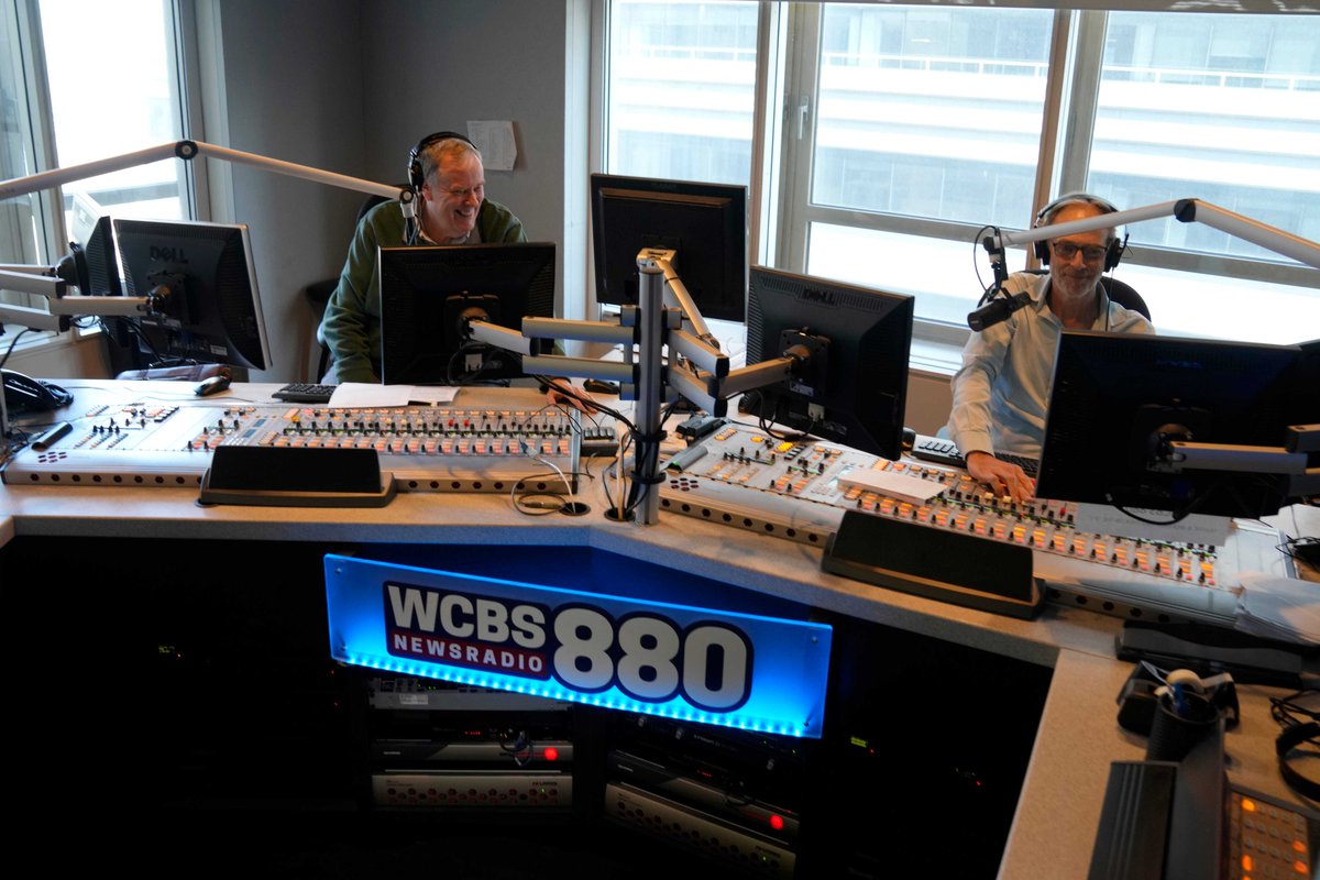 metsradio880's tweet image. 🔊 ON THE RECORD: Today, we are the story. After more than 57 years of delivering all-news, WCBS 880 will come to an end at 12:01 a.m. on Sunday, Aug. 26, 2024. Listen to @WayneCabot, a fixture at 880, as he joins @SteveScottNEWS  bit.ly/4did5y1