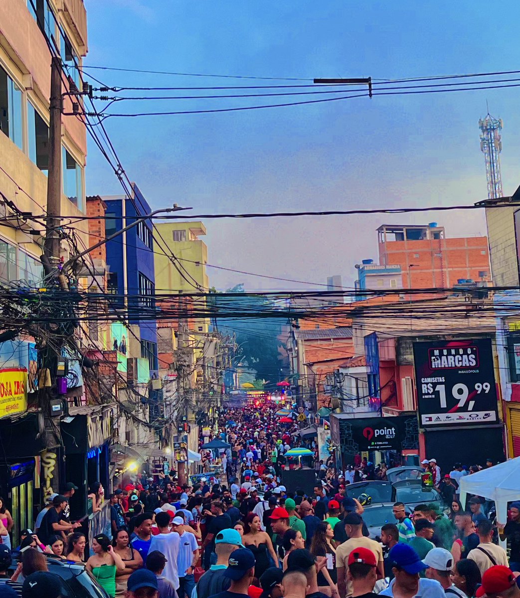 listapreta's tweet photo. VOCÊ PRECISA SABER O QUE ESTÁ ACONTECENDO NO BAILE DA DZ7

VIOLÊNCIA POLICIAL, PRIVAÇÃO DE ACESSO À CULTURA E MUITO MAIS...

🧶