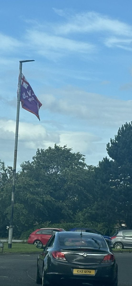 ItsMyHometown's tweet photo. @mckibbin101 @FrankoSerpico This type of sectarianism is testing Derry people’s level of tolerance to loyalist ‘religious’ ceremonies. https://t.co/lJerZfLPjt