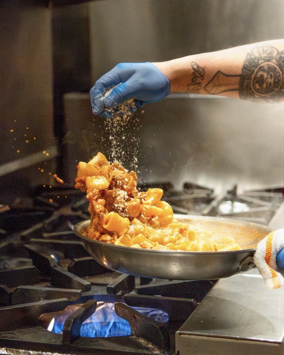 JadeRange's tweet image. Let’s turn up the heat this week Fiorella Las Vegas  with our sizzling Jade Range! 🔥🍳

#jaderange #commercialkitchentechnician #commercialkitchendesign #eaterlv #middleby #lasvegasfood