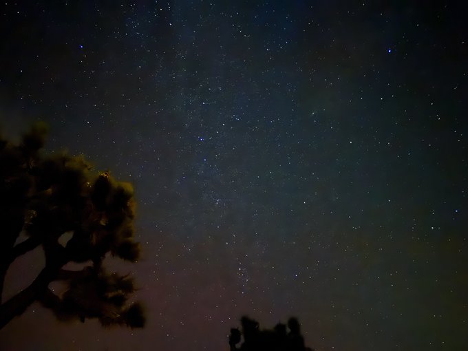 1 pic. Got to see the stars!! ⭐️ https://t.co/bcZfdhavPg