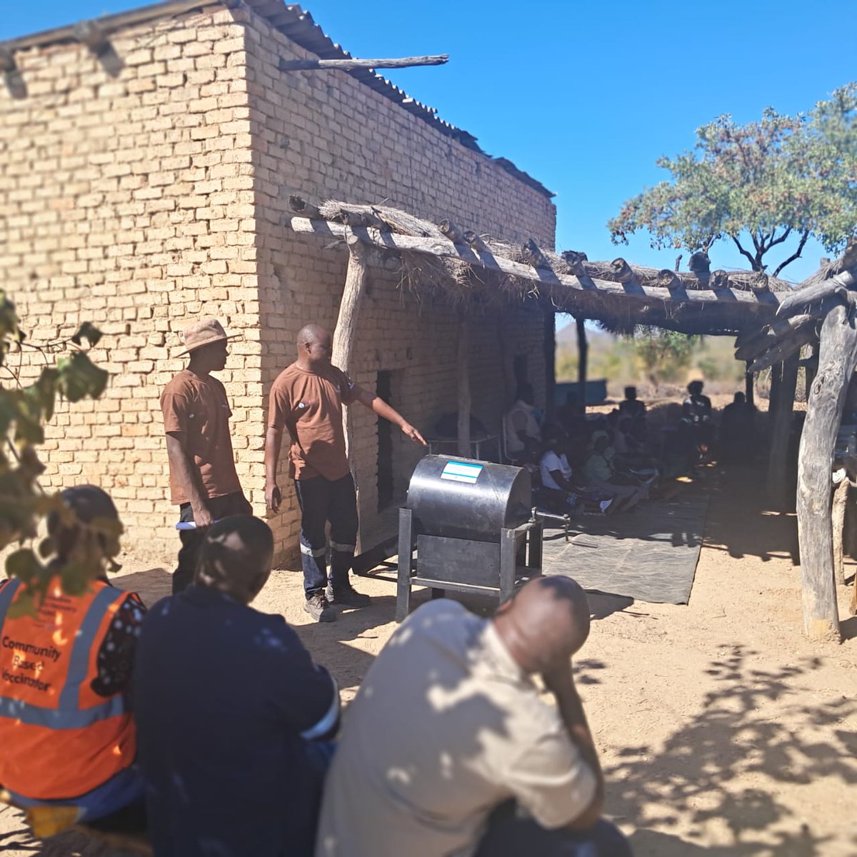 🌍 This #YouthDay, we’re celebrating George Chipepera, a 19-year-old from Mutare, who’s reshaping his future with skills gained through the Mechanization and Extension Activity, supported by @UsaidZimbabwe and implemented by #CIMMYT 🚜 #Mechanize