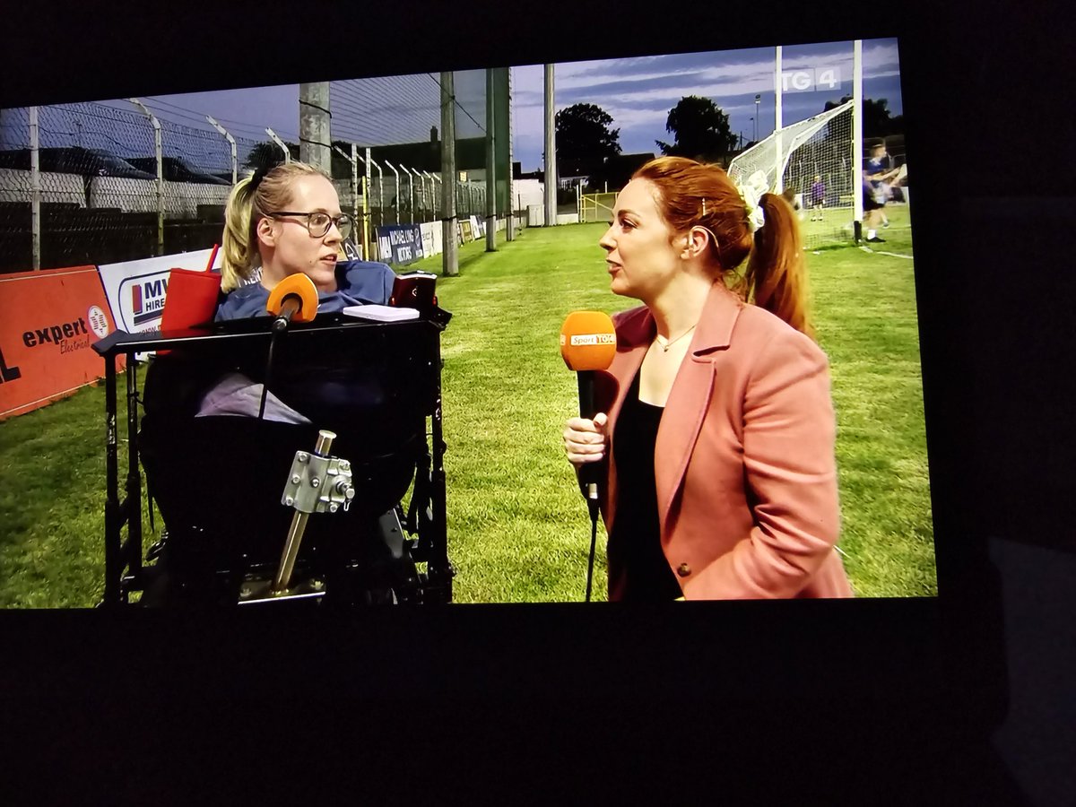 Congrats to all the brilliant participants on #hurlingforcancer &amp; <a href="/SportTG4/">Spórt TG4</a> for showing it live.Wonderful gathering of sports people.Outside of <a href="/JoanneOR_Ox/">Joanne O’ Riordan</a> being a phenomenal inspiration,also a brilliant panellist. Hope to see her more involved with mainstream matches next year.