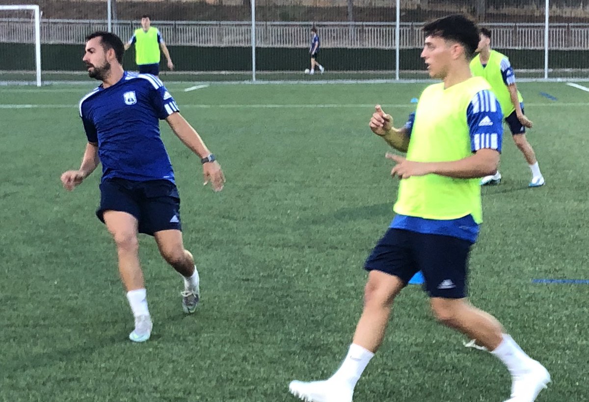 #PrimerEquipUEC | 🟡🔵 

✅ #SantTornemHi 👏👏

💪 La <a href="/uecastelldefels/">UE Castelldefels</a> 24-25, en marxa! ⚽️🏃‍♀️

#LligaElit #SomHiGrocs