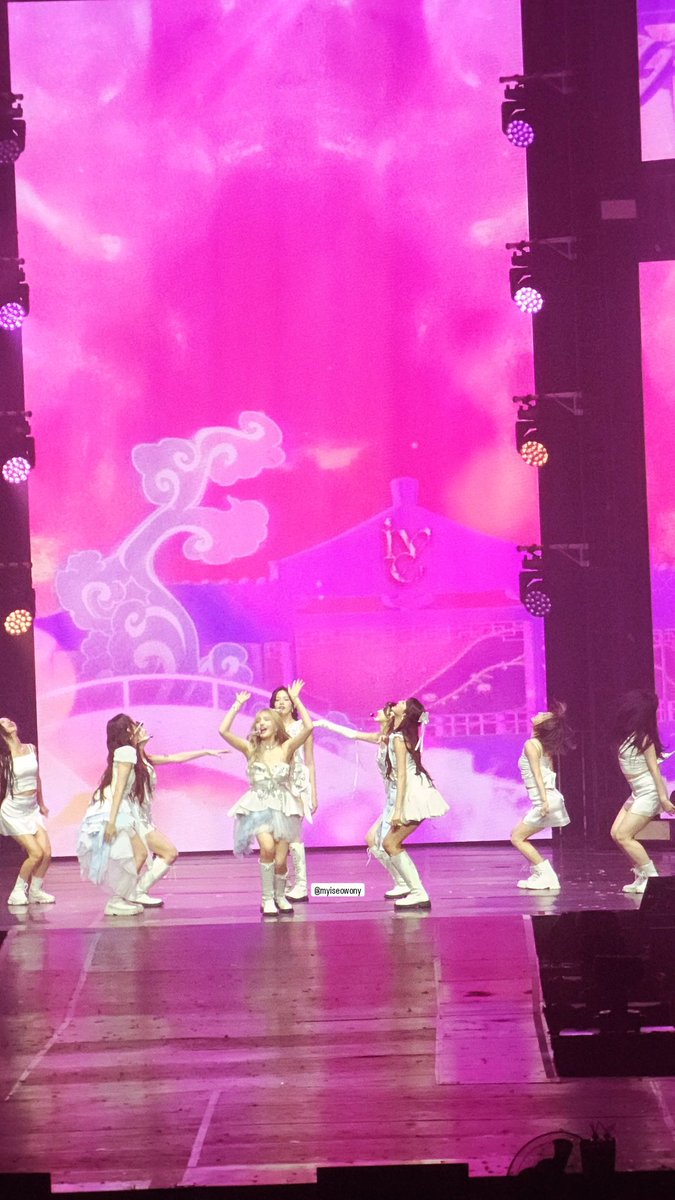 MyIseowony's tweet photo. Thank you for giving precious memories.
I will be waiting for you guys to come back to concert in Jakarta 🤗🫶
24/08/2024
#IVE #IVEinjakarta #SWIH @IVE_twt https://t.co/8WvzqDsqm2