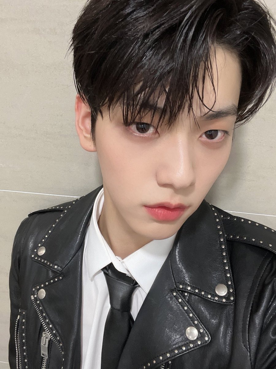 Trickies_tw's tweet photo. 𝙻o que no saben, es que detrás de m𝕚s pintas de 𝚏ukboing solo hay un chico que está en plena obsesión en auge 𝚌on el #𝒃ōp𖠇ུ𝐫𝔥y𝕥hm ♡ que nos regalaron hoy 𝕖stas bebés! 𝕆fc estoy 𝕚n love with this » 𝚋op « &amp; the special moment for me.

𝑝eōple 𝑙ovǝs ⢷ ⋆ #𝚟enti https://t.co/P7ifENZH2K