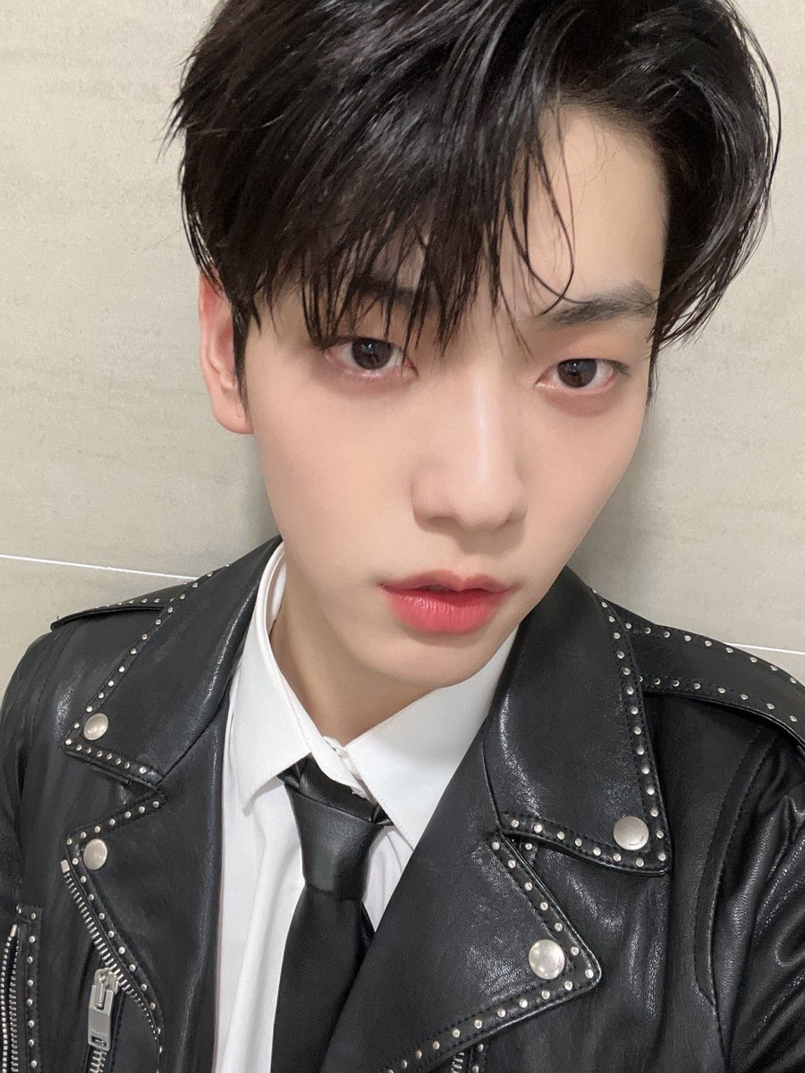 𝙻o que no saben, es que detrás de m𝕚s pintas de 𝚏ukboing solo hay un chico que está en plena obsesión en auge 𝚌on el #𝒃ōp𖠇ུ𝐫𝔥y𝕥hm ♡ que nos regalaron hoy 𝕖stas bebés! 𝕆fc estoy 𝕚n love with this » 𝚋op « &amp; the special moment for me.

𝑝eōple 𝑙ovǝs ⢷ ⋆ #𝚟enti