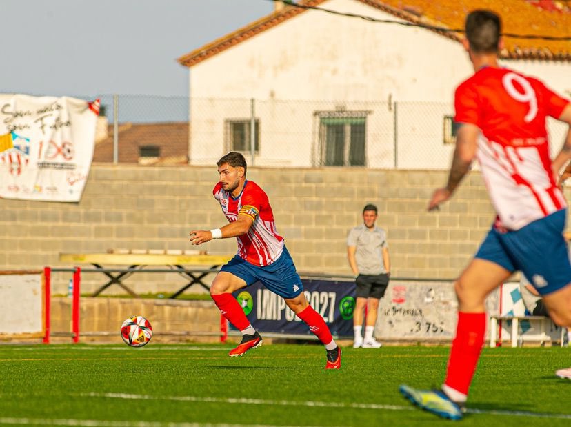 Amb la darrera derrota del #rcde a casa, l’únic equip català que no ha perdut un partit oficial com a local al 2024 ha sigut la <a href="/UEVilassardeMar/">U.E. Vilassar de Mar</a>. 

De fet, ni ha concedit un empat al Xevi Ramon. 14 disputes, 14 triomfs. 

Històric, si em pregunten. HISTÒRIC.