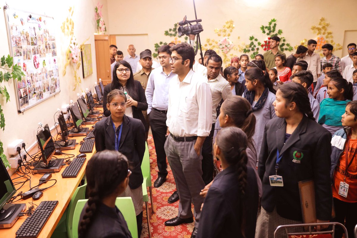 JivamF's tweet photo. Throwback to the inauguration of JIVAM Foundation's digital library! ๐๐ป
#Throwback #DigitalLibrary #BridgingTheGap #RuralEducation #JIVAMFoundation #DigitalLearning #EmpowerYouth #EducationForAll #CommunityImpact #InspireChange #TechForGood ๐ผ๐ https://t.co/QjApB7a4kI