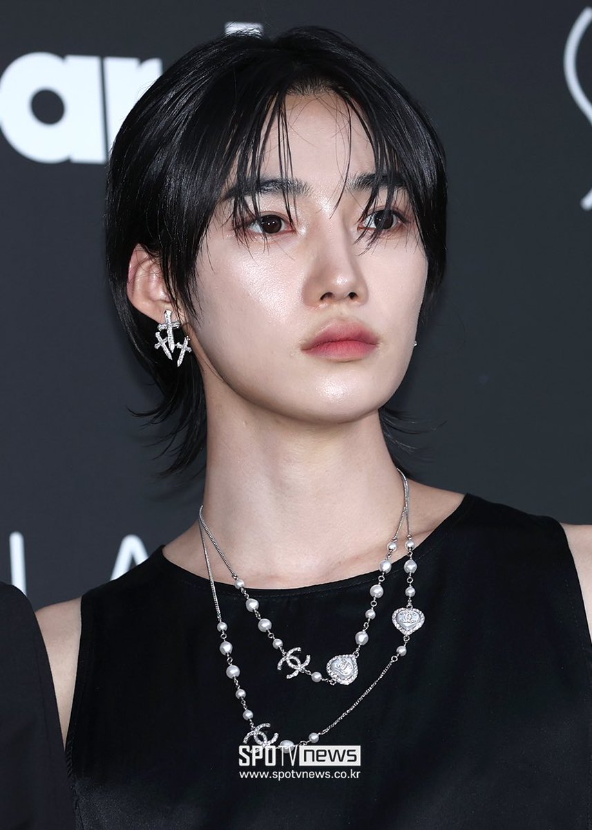 new_zzang0426's tweet image. 240827 차니 기사사진🖤 #뉴 #최찬희