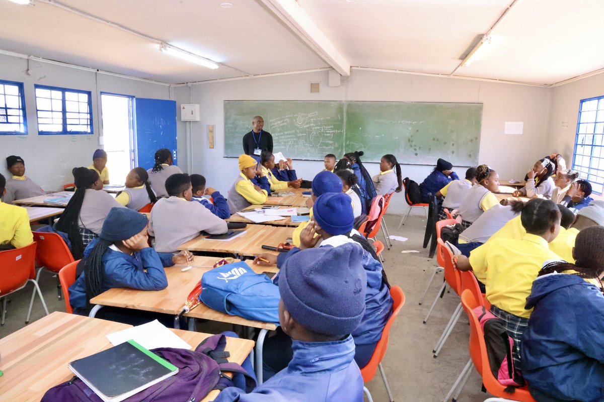 EducationGP1's tweet photo. Mental Health Matters 💛
That's why @TheSADAG visits Gauteng schools weekly to engage with learners and teachers on important topics like mental health, anxiety, depression, and teen suicide prevention.
📍Vila Liza Secondary School, Ekurhuleni
#HeyItsOkay #CheckInWithSADAG https://t.co/nSejjyuwa9