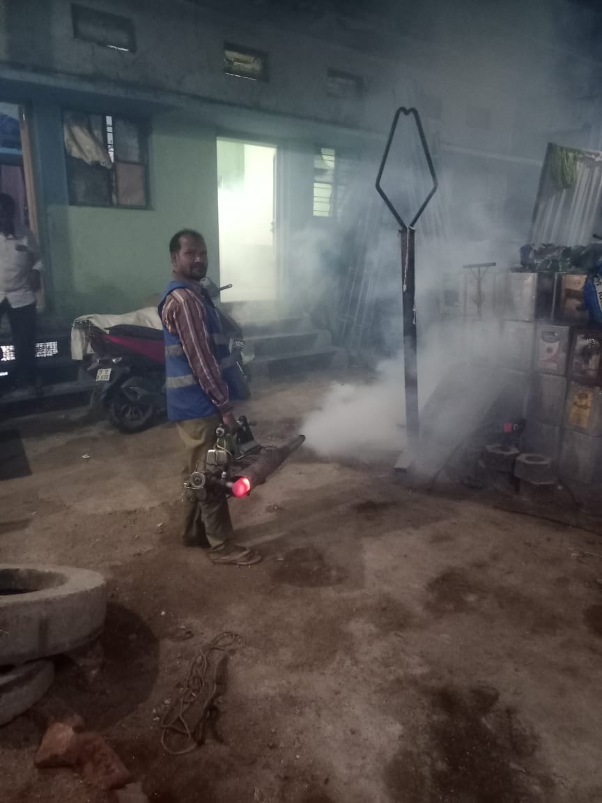 AFalaknuma's tweet photo. @NazeerShoe23183 @GHMCOnline @CommissionrGHMC Fogging operation done at Kalapather Ramnaspura Division https://t.co/Q3fcFa3kCQ