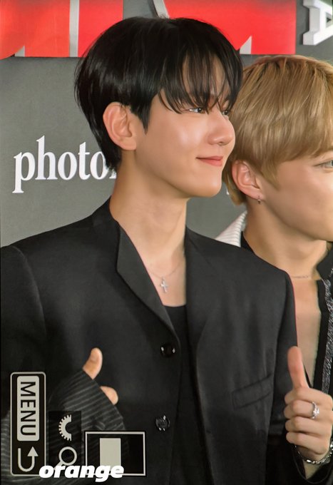 GV-4BLWWwAAdseW?format=jpg&name=small