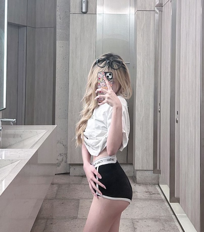 #真底裤 #女神 #正美 #小姐姐 #打飞机 #射精 #反差女 #骚妹 #意淫 #性感 #奶大 #小母狗 #后入操 #返图