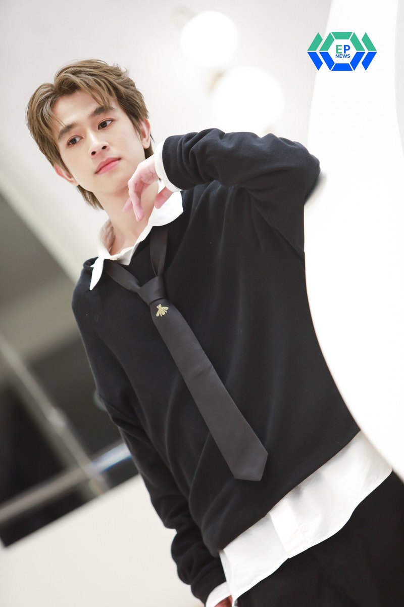 epnewsonline's tweet photo. #EPNEWS [เก็บตก] #เจ้าแก้มก้อน ฟลุ้ค ณธัช ในงานเปิดตัว “JUNO HAIR” (จูโน่ แฮร์) ซาลอนผมอันดับหนึ่งจากประเทศเกาหลี #4

#JUNOHAIR #จูโน่แฮร์ 
#junohairthailand
#Fluke_Natouch https://t.co/BAQqTD3373