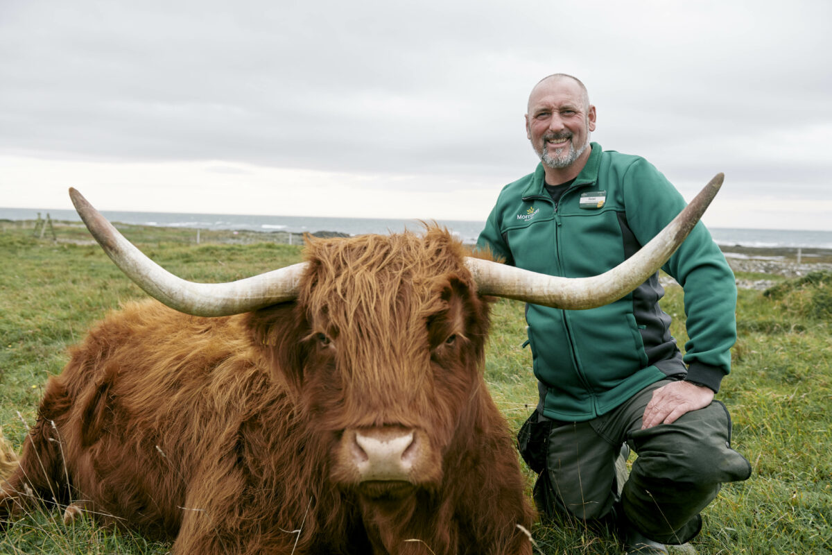 Research_Eye's tweet photo. @Morrisons to introduce seaweed-based livestock feed to bring lower-carbon beef products to its shelves.

MM-Eye supports clients to deliver social and environmental sustainability. Find out more https://t.co/0syO5spqEy

#Insight #PositiveChange https://t.co/czEDBckdQV https://t.co/nUJD5w2XBr