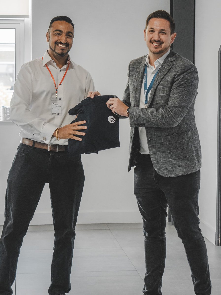 slynkdigital's tweet photo. Thrilled to share that we have been honored with the "Best Long Serving Partner" award at the recent @EposNow Partner Day! 📷

Here’s to many more years of successful collaboration!
#Partnership #Innovation #Teamwork #EposNow #SlynkDigital https://t.co/5zQvI3zVIJ
