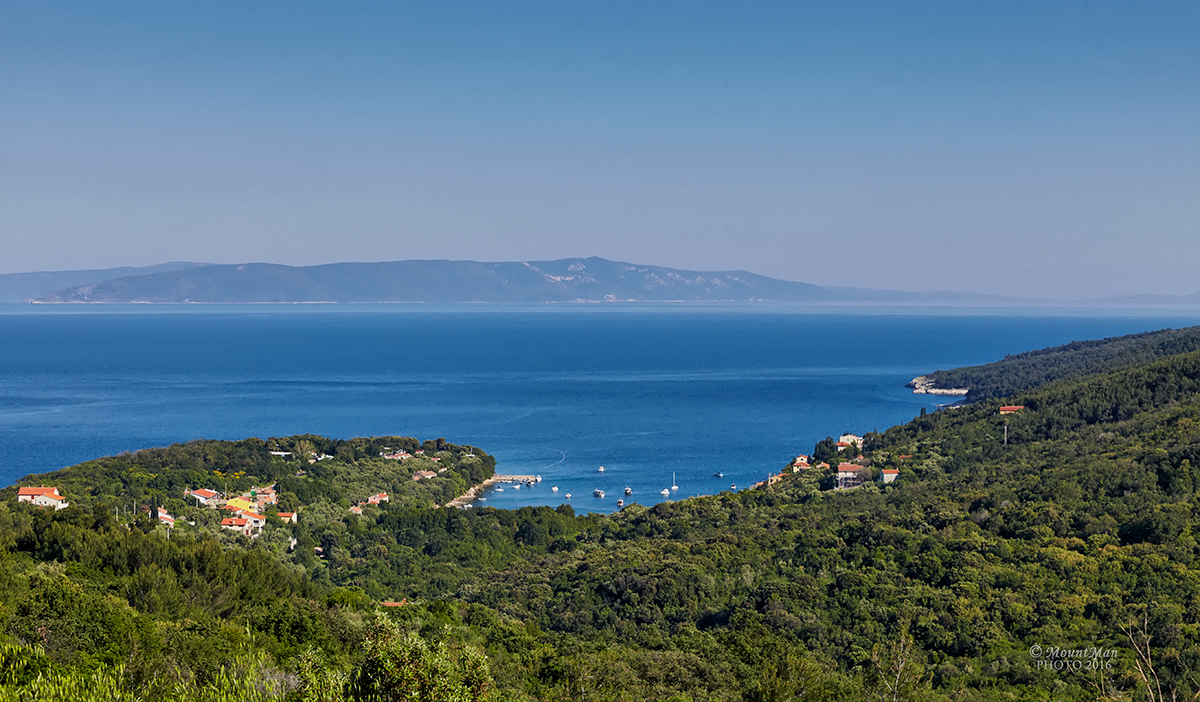 StjepanStimac's tweet image. Sveta Marina, obalno naselje južno od Labina
#svetamarina #uvala #labin #istra #photography