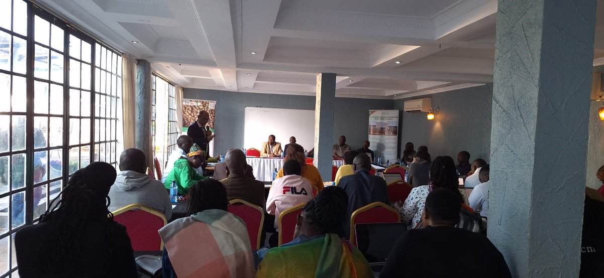 Taat_Africa's tweet photo. #HappeningNow: The @kalromkulima Seeds 2nd Workshop on #Soybeans, hosted in collaboration by #TAATSoybean-@IITA_CGIAR, #KALRO, #ENABLETAAT -@IITAYOUTHAGRIP
and ##TAATCDTO- @FARAinfo is underway at The New Quill Hotel in Busia, #Kenya! Engaging with experts, county reps, farmers, processors, Agrodealers, coops, and youth to enhance soybean production. ๐ฑ #Agriculture #InnovationPlatforms #Partneships #EngageTAAT #FeedAfrica
@AfDB_Group @gatesfoundation @GatesAfrica @cgiar @IITA_CGIAR @tropicalsoylab @biorazi @YaramaNdirpaya