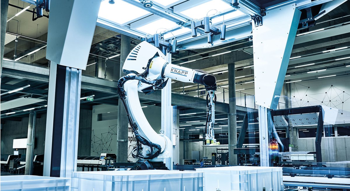 KNAPP_AG_de's tweet image. We are pleased to announce the extension of our partnership with @Covariant.
AI opened up new possibilities for using robotics in logistics applications. Find here the current press release: url.kn.app/s/vP37p3

#AI #makingcomplexitysimple #pickiteasyrobot