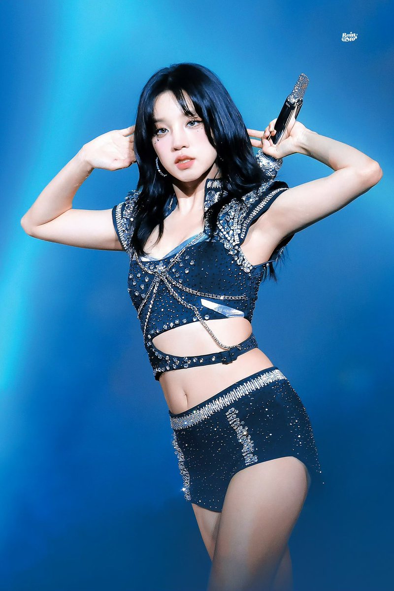 syqfiles's tweet photo. born to be a performer https://t.co/5JkGiyfXum