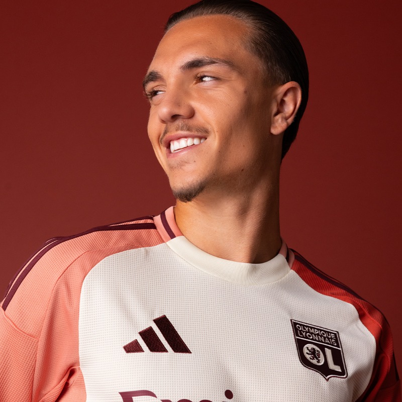 OL's tweet photo. Inspiration Vieux Lyon 🦁

Introducing the new 24/25 OL third Kit. Available now 🔗

Notre nouveau maillot third pour la saison 24/25 dispo dès maintenant 🔗

@adidasfootball

👉 https://t.co/r6Lksi58Fg