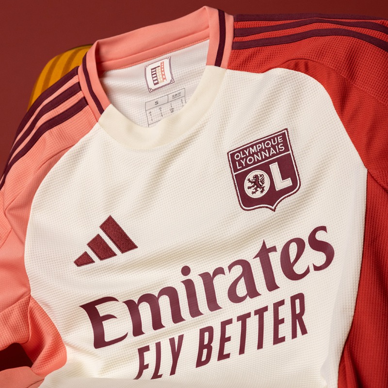OL's tweet photo. Inspiration Vieux Lyon 🦁

Introducing the new 24/25 OL third Kit. Available now 🔗

Notre nouveau maillot third pour la saison 24/25 dispo dès maintenant 🔗

@adidasfootball

👉 https://t.co/r6Lksi58Fg