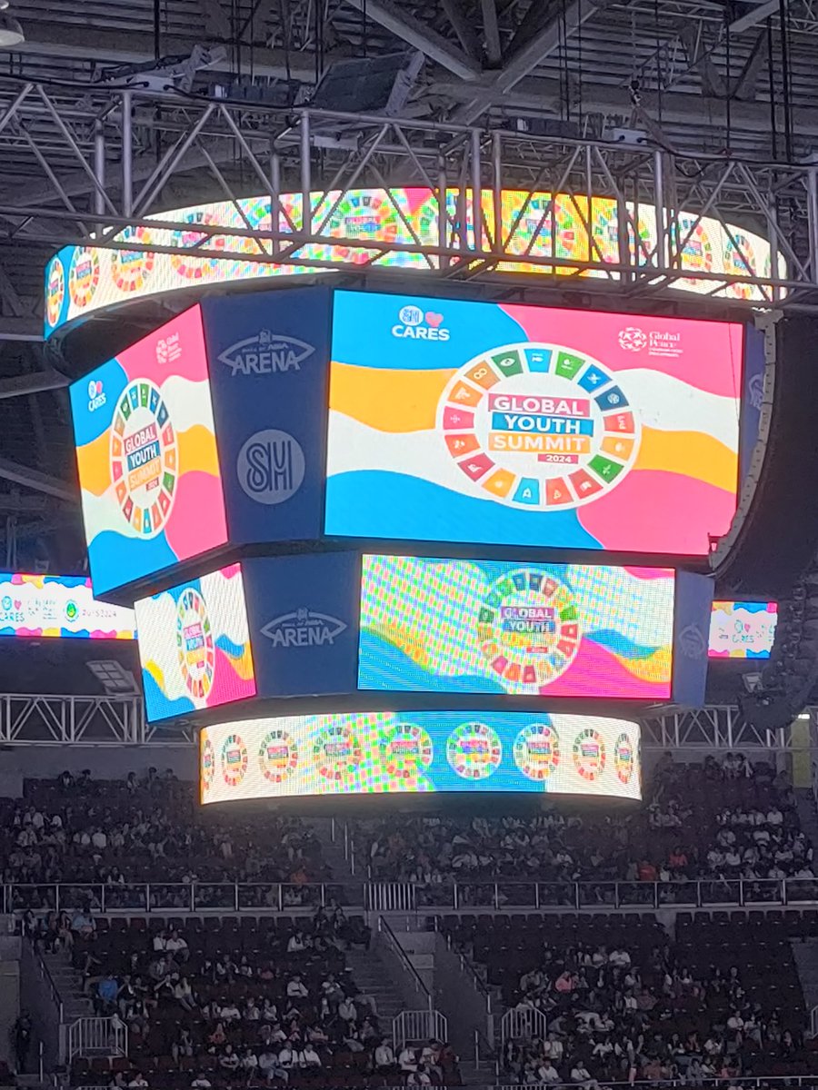 armieeeynavy's tweet photo. "Story telling is a great way of communication." - Lyqa Maravilla

Establishing a good way of communication can have a great impact to improve ones self and open great opportunities.

#GYS2024 
@GYS_Philippines 
@OfficialSMCares 
@MOAArena https://t.co/SQ1hD0kE7f