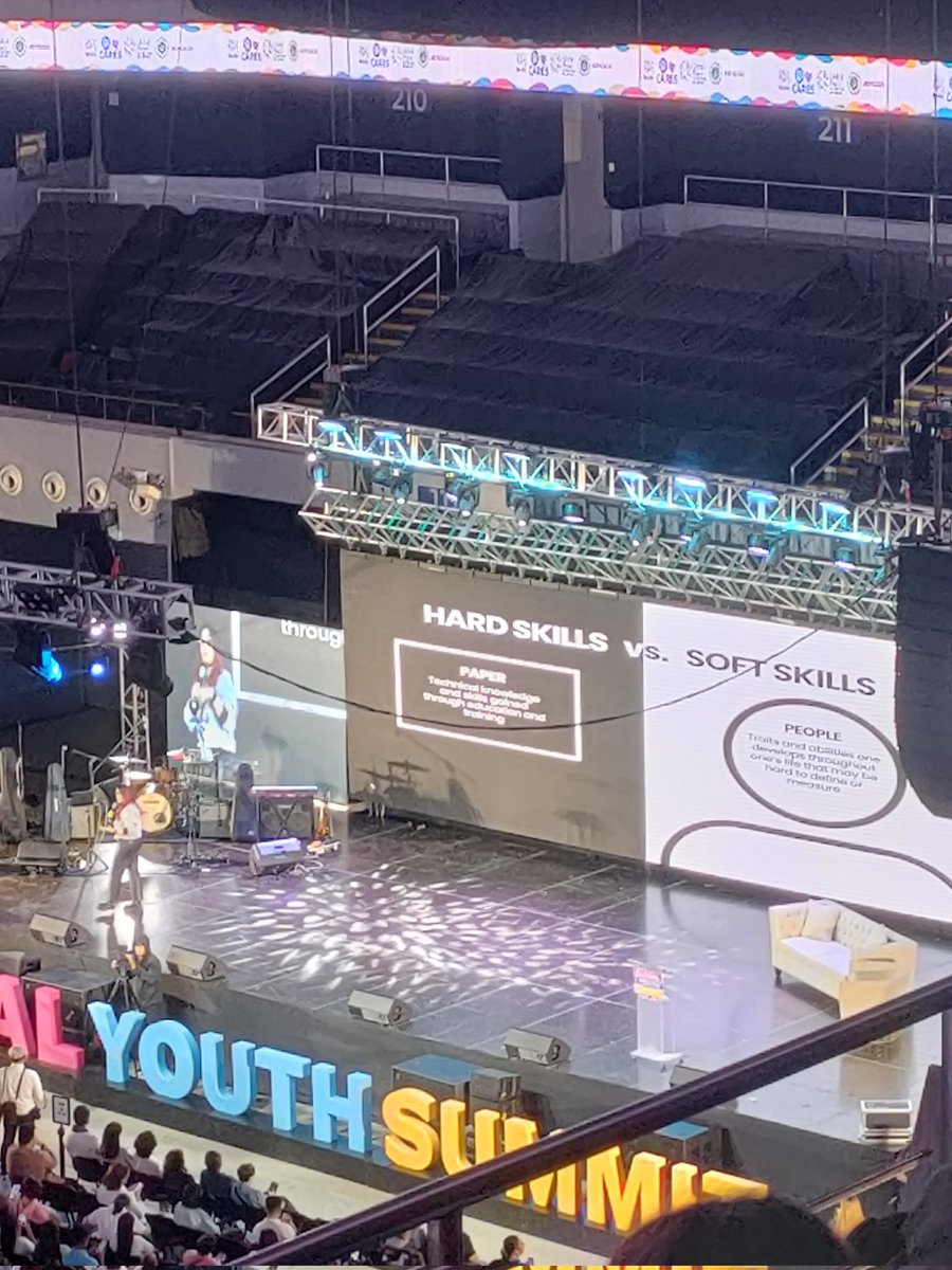 armieeeynavy's tweet photo. "Story telling is a great way of communication." - Lyqa Maravilla

Establishing a good way of communication can have a great impact to improve ones self and open great opportunities.

#GYS2024 
@GYS_Philippines 
@OfficialSMCares 
@MOAArena https://t.co/SQ1hD0kE7f