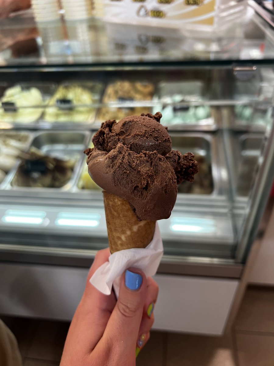 The Italian diet is going strong 🍕🍝🍦