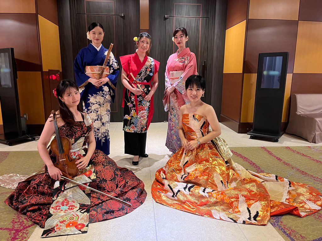 musickyogei's tweet photo. なでしこオーケストラで、企業様のパーティー演奏でした👘♪海外のゲスト様が多くいらっしゃいました
東京からお招きいただきありがとうございます✨
お世話になりました皆様ありがとうございました☺️
詳細はブログ更新後に✨
#ANAクラウンプラザホテル岡山 https://t.co/uvwXJ4Q6Oa