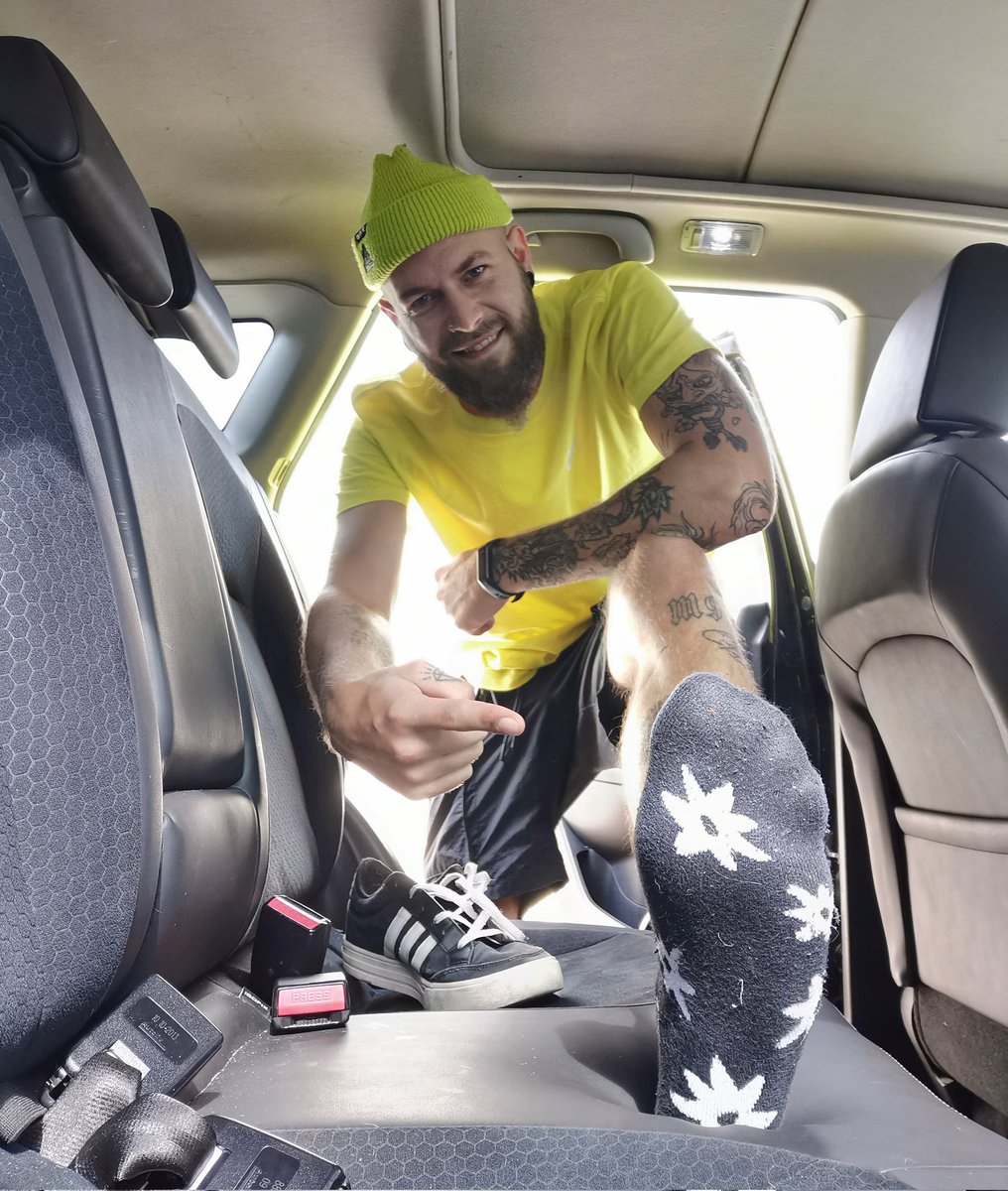 BestSockMasters's tweet photo. #FootMaster @MaxMotive29 

🧦🦶🧦

#MasterOfTheDay #Findomfeet https://t.co/V1rTgx2bJl
