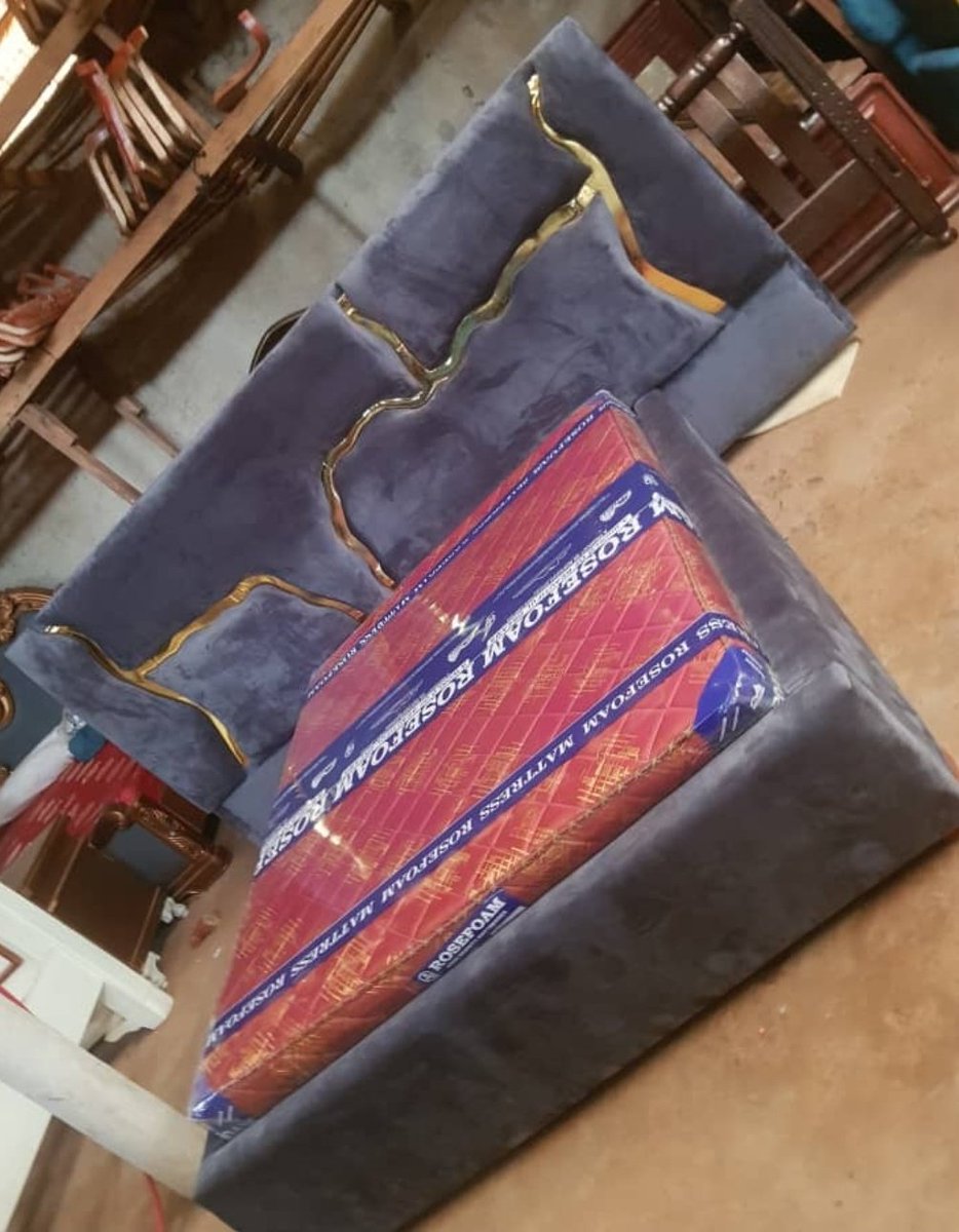 dandyfurniture's tweet photo. Beds readily available in 5 by 6
Both Upholstery and wooden beds in modern styles and fashions
☎️0759 455192 to get one https://t.co/omNRLNjK0p