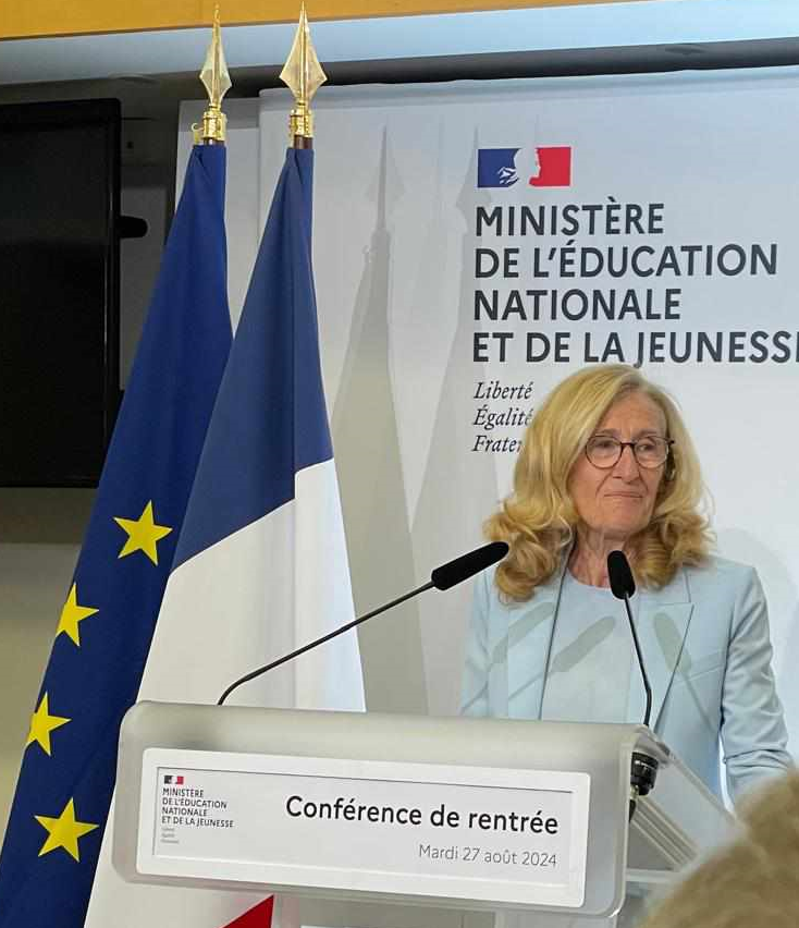 cafepedagogique's tweet photo. N Belloubet "Les nouveaux programmes rentreront en vigueur à la rentrée 2025" https://t.co/kT3383LOSM