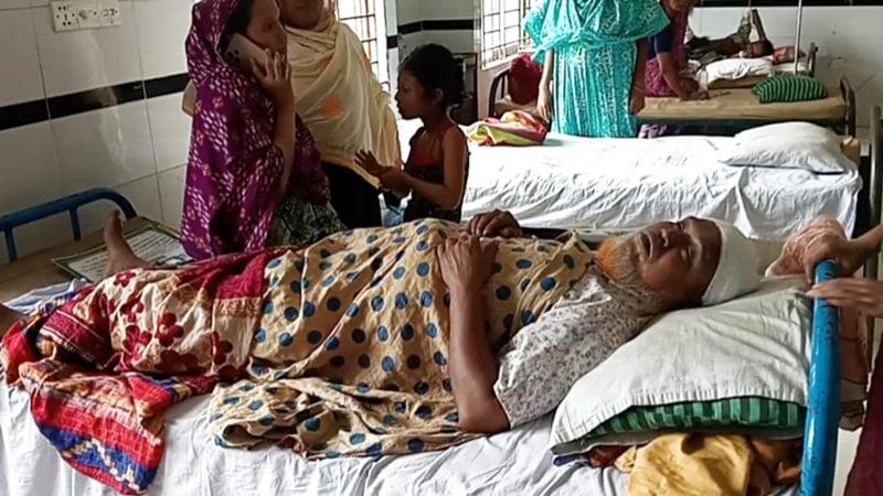 ভাঙ্গায় মরিচের গুড়া ছিটিয়ে দুর্বৃত্তদের হামলা, দুই অন্তঃসত্ত্বাসহ আহত ৬