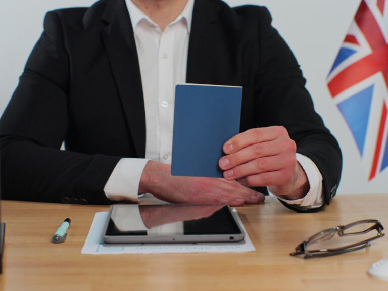 Looking to master immigration and benefits? Our advanced course is competitively priced and ideal for teams. Equip yourself with the skills to make a real impact. 🌍

Join us today! 👉 societymatterscic.com/courses/unders…

#Immigration #TeamTraining