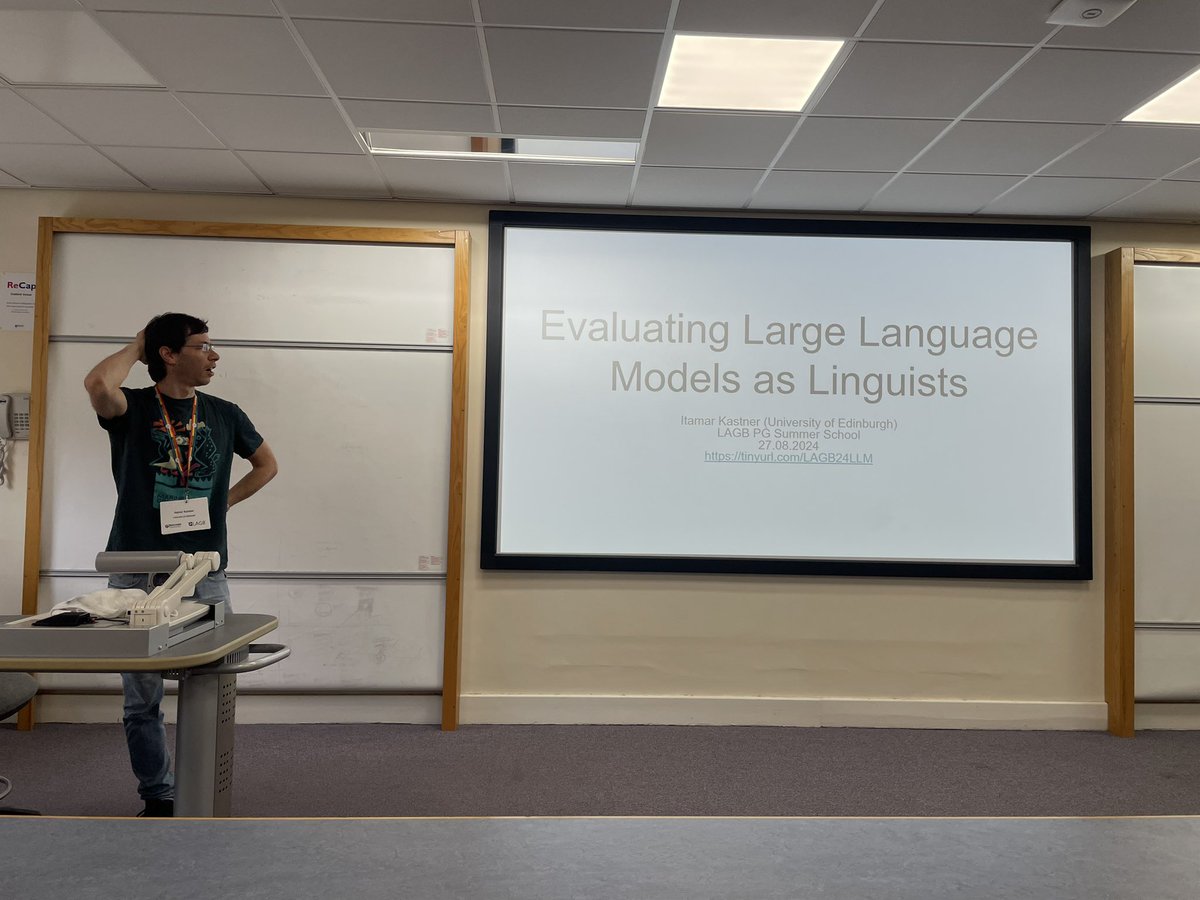 Off to a start with @itamark’s talk on LLMs 😎