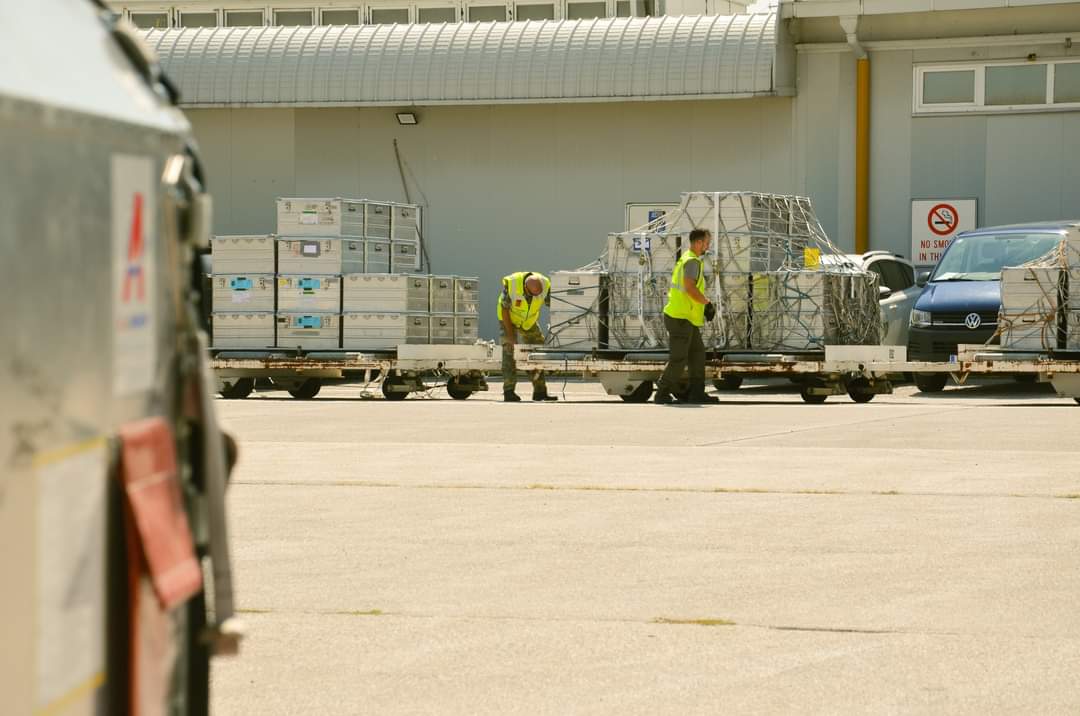 Im Rahmen der internationalen Militärübung „Quick Response 24“ ist eine Infanteriekompanie des #Bundesheer in Pristina, Kosovo gelandet. Die Übung soll die Reaktionsfähigkeit und Zusammenarbeit zwischen den teilnehmenden Nationen und Einsatzräumen stärken.
