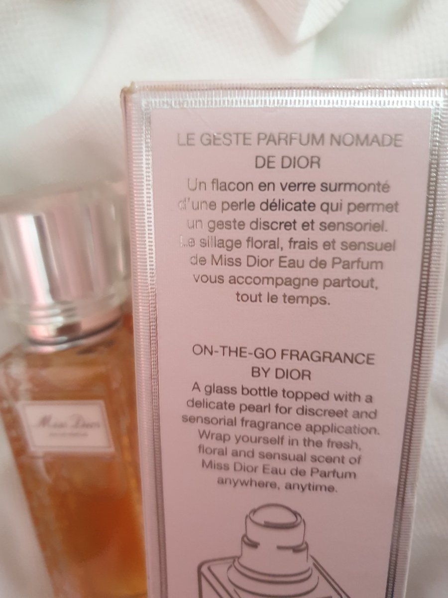 Looking for buyer 

Miss Dior eau de parfum 20mL
Batch no#: M103
₱2k, price still negotiable for sure buyer 

Gamit na po 2-3 times pero sobrang onti lang ng nalalagay ko dahil matapang po amoy niya for me

📍San Mateo, Rizal location
💰Gcash/Maya/Bank transfer
Lalamove only