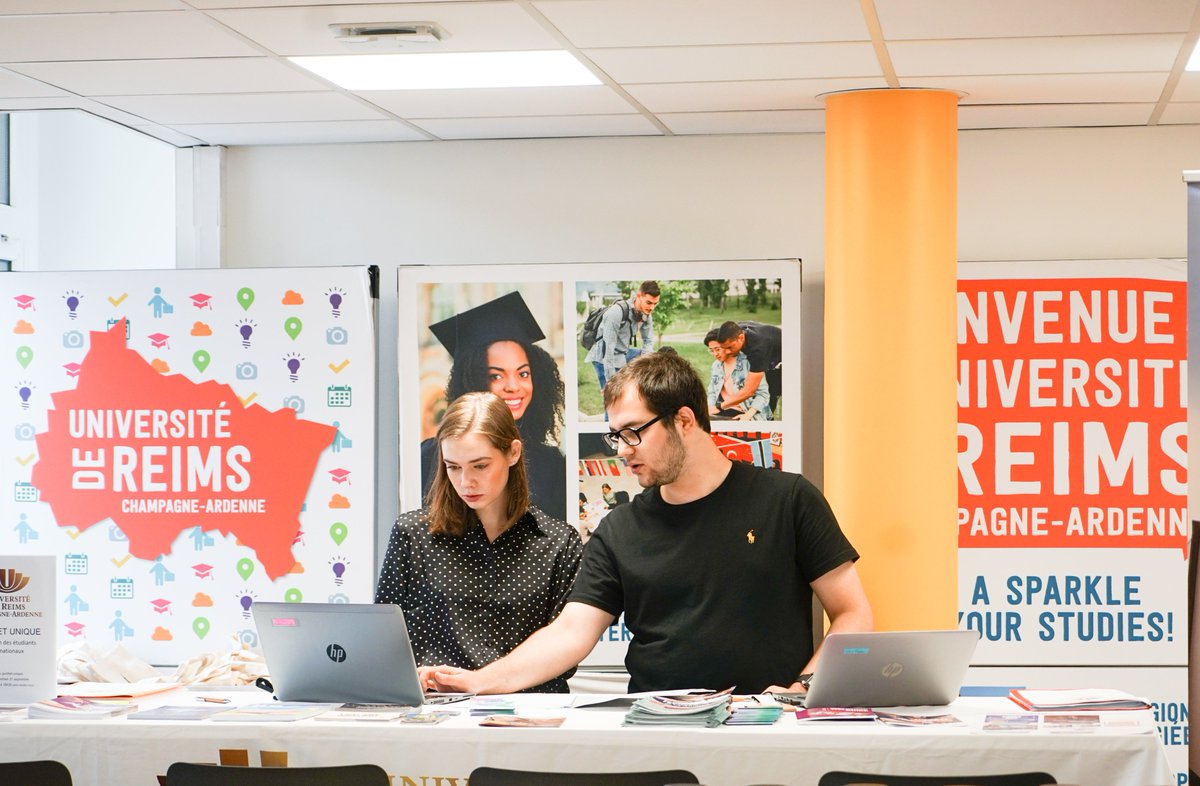 Ce matin avait lieu l'inauguration du #GuichetUnique

👉Logement, aides financières et bourses, couverture santé, assurances, emploi, bons plans ... toutes les informations concernant la rentrée #universitaire sont réunies en un seul lieu

📆A retrouver jusqu'au 27 septembre