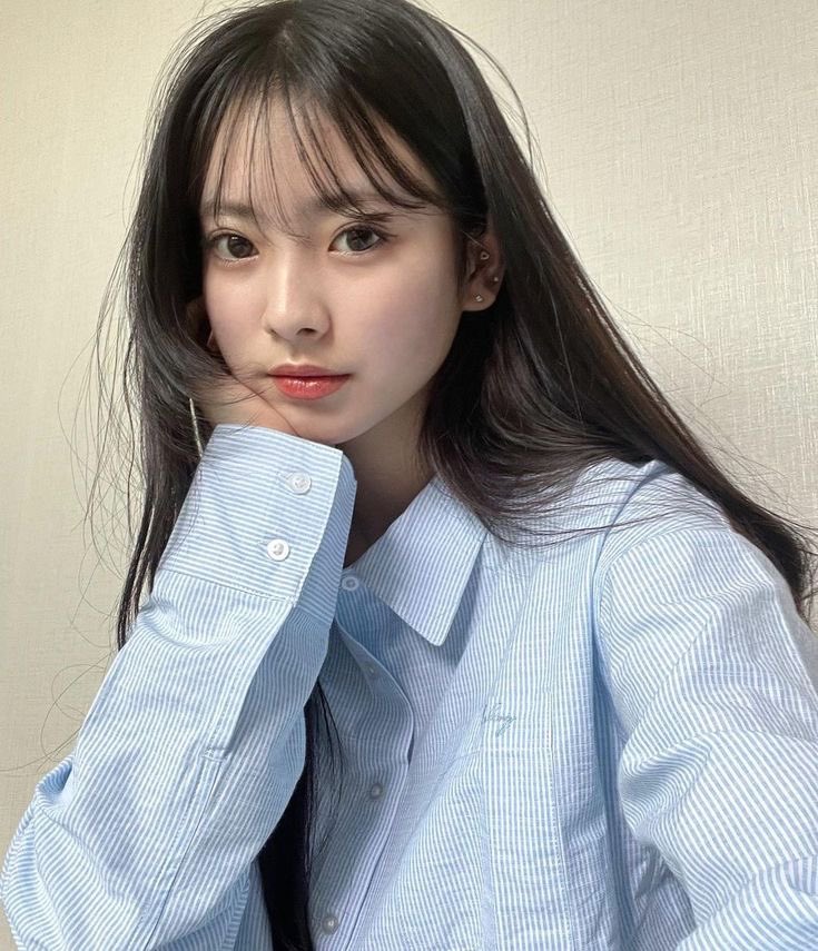 archivesanna's tweet photo. she owns this pose 🤍 https://t.co/reoUPh3pZH