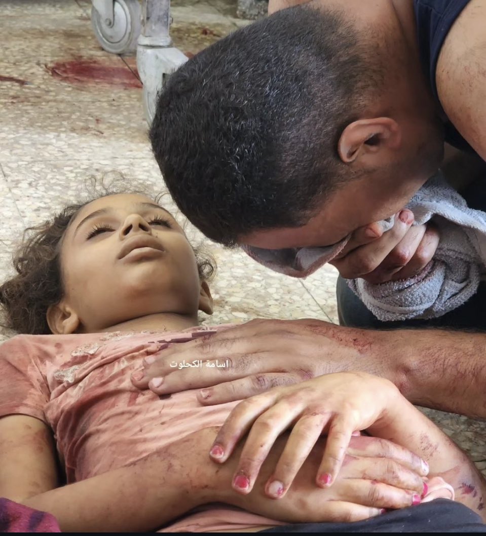 Sally Nasri Balat.
O daha çocuk.
Bu sabah Gazze'de öldürüldü.