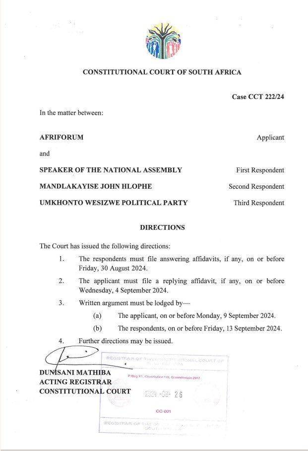 themankhosi's tweet photo. 1. MK Party Dr Hlophe approached the Constitutional Court about his impeachment 

ConCourt denied Dr Hlophe direct access

2. White AfriForum approached Constitutional Court about MKParty  Dr Hlophe's impeachment

ConCourt gives AfriForum direct access. #ConstitutionReferendum https://t.co/zLqrHXO8T4